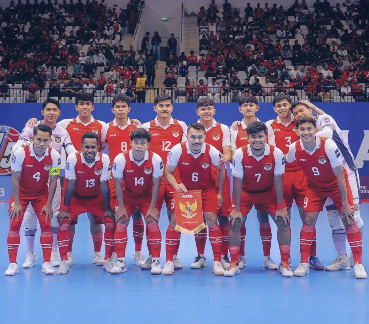 Foto arsip Timnas Futsal Indonesia berpose sebelum pertandingan Piala Asia Futsal AFC pada 9 Februari 2026, bukan laga melawan Cape Verde